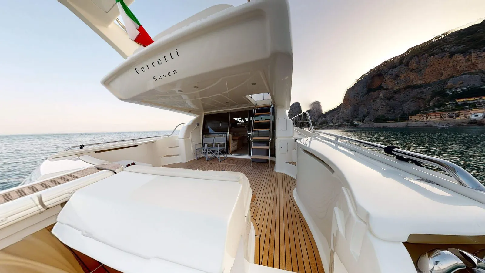 Ferretti 591, tour virtuale